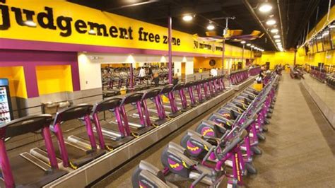 Planet fitness billerica - Be on the front lines of something amazing! Our franchisees share a passion for the brand and for providing great member experiences. With over 2,500+ locations, there’s opportunity on every corner. Most Planet Fitness locations are independently owned and operated franchises, and are solely responsible for all decisions related to employment.